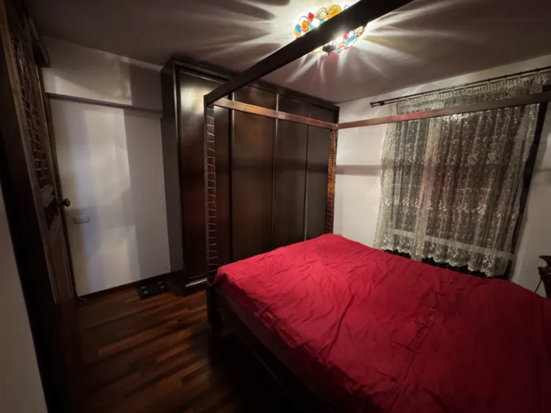 Titan, la 5 minute metrou, pe strada Rotunda, langa parcul IOR